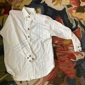 woman Button down  blouse. retro. vintage. Jan barboglio